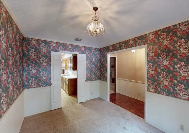 Photo 4 of Single family home for sale at 4915 Pine Knoll St, Tyler, TX 75703 | MLS# 21380704 | Listing updated on 2026-09-29