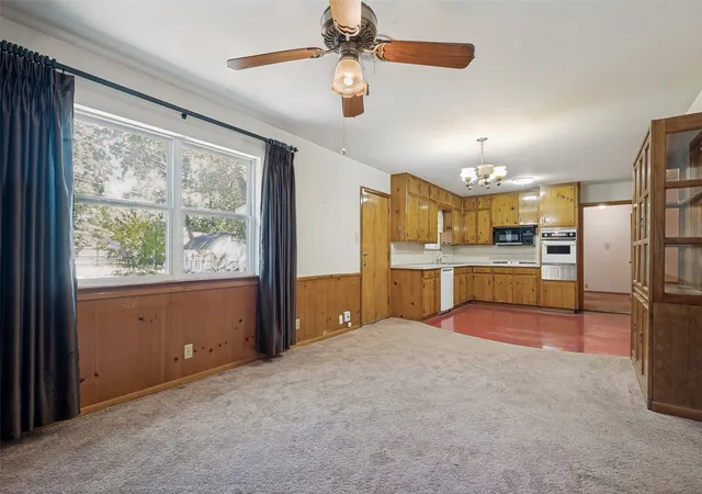 Photo 4 of Single family home for sale at 608 Woodcrest Dr, Hurst, TX 76053 | MLS# 21375251 | Listing updated on 2026-09-10