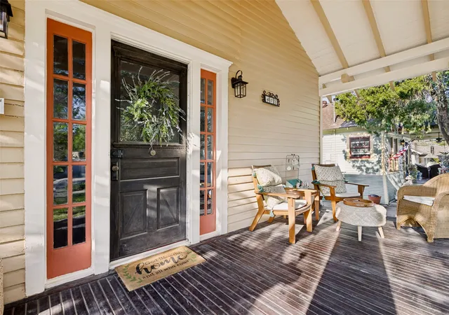 Photo 4 of Single family home for sale at 408 Heard St, Mc Kinney, TX 75069 | MLS# 21380320 | Listing updated on 2026-09-10