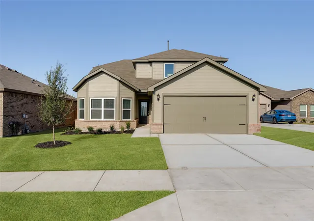 Photo 1 of Single family home for sale at 11156 Santana Dr, Fort Worth, TX 76108 | MLS# 21382122 | Listing updated on 2026-09-10