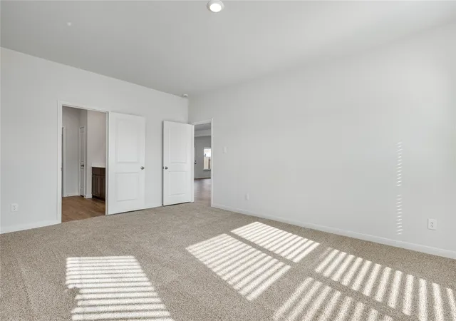 Photo 4 of Single family home for sale at 11156 Santana Dr, Fort Worth, TX 76108 | MLS# 21382122 | Listing updated on 2026-09-10