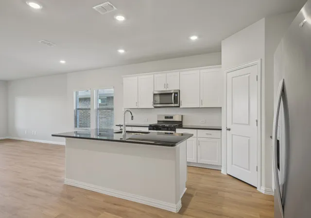 Photo 3 of Single family home for sale at 2104 Longchamp Ln, Seagoville, TX 75159 | MLS# 21381496 | Listing updated on 2026-09-10
