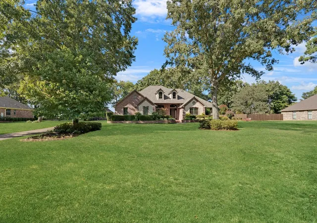 Photo 3 of Single family home for sale at 13650 Karah Ln, Lindale, TX 75771 | MLS# 21378523 | Listing updated on 2026-09-11