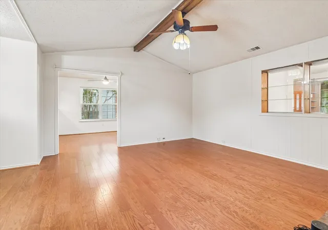 Photo 4 of Single family home for sale at 3217 Colby Cir, Mesquite, TX 75149 | MLS# 21377680 | Listing updated on 2026-09-11