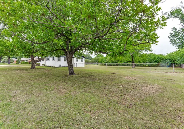 Photo 3 of Single family home for sale at 4900 Nevada Trl, North Richland Hills, TX 76180 | MLS# 21381657 | Listing updated on 2026-09-10