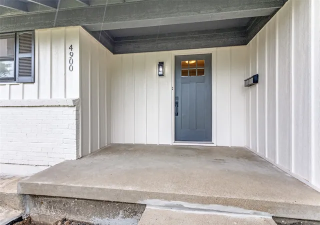 Photo 4 of Single family home for sale at 4900 Nevada Trl, North Richland Hills, TX 76180 | MLS# 21381657 | Listing updated on 2026-09-10