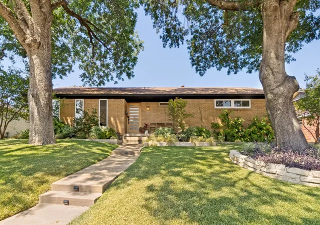 Photo 2 of Single family home for sale at 5915 Canterview Dr, Dallas, TX 75228 | MLS# 21382146 | Listing updated on 2026-09-20