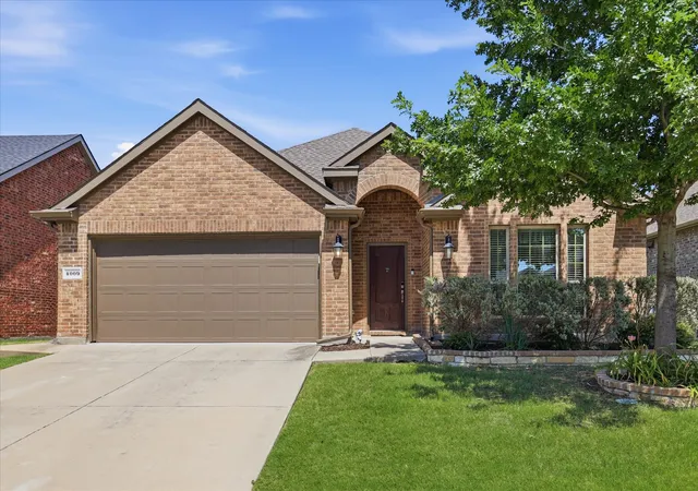 Photo 1 of Single family home for sale at 4009 Wavertree Rd, Frisco, TX 75036 | MLS# 21382114 | Listing updated on 2026-09-10