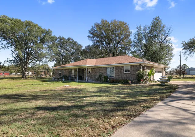 Photo 2 of Single family home for sale at 12475 Fm 2728, Terrell, TX 75161 | MLS# 21382179 | Listing updated on 2026-09-10