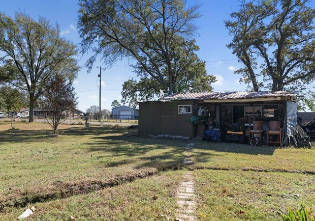 Photo 3 of Single family home for sale at 12475 Fm 2728, Terrell, TX 75161 | MLS# 21382179 | Listing updated on 2026-09-10