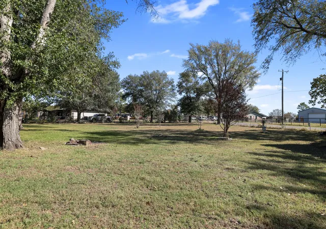 Photo 4 of Single family home for sale at 12475 Fm 2728, Terrell, TX 75161 | MLS# 21382179 | Listing updated on 2026-09-10