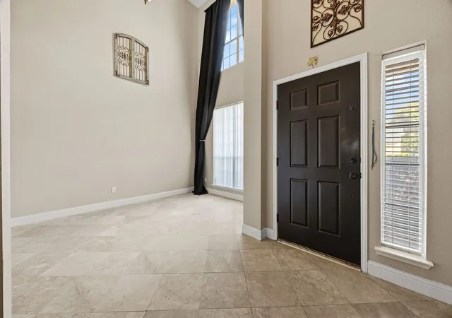 Photo 4 of Single family home for sale at 6601 Redwood Ln, The Colony, TX 75056 | MLS# 21364544 | Listing updated on 2026-09-10