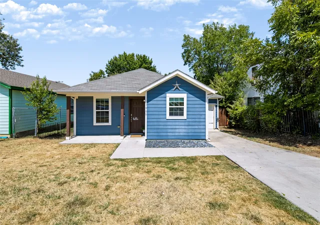 Photo 2 of Single family home for sale at 1005 E Harvey Ave, Fort Worth, TX 76104 | MLS# 21381882 | Listing updated on 2026-09-11