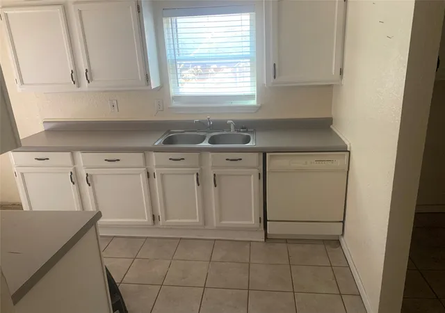 Photo 3 of Sale Pending at 2917 Clover Valley Dr, Garland, TX 75043 | MLS# 21381993 | Listing updated on 2026-09-14