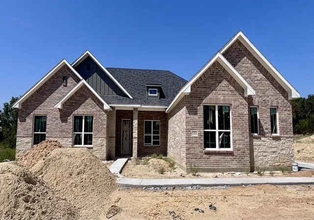 Photo 1 of Single family home for sale at 5004 Veal Sta Rd, Weatherford, TX 76085 | MLS# 21381885 | Listing updated on 2026-09-09