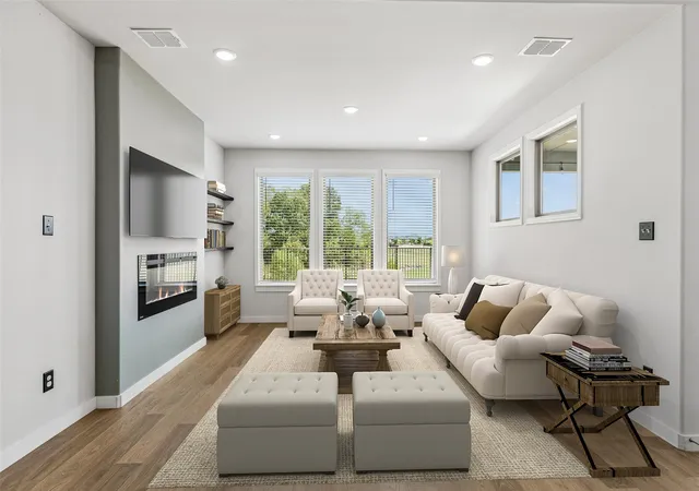 Photo 3 of Single family home for sale at 3907 Turpin Dr, Mc Kinney, TX 75071 | MLS# 21374935 | Listing updated on 2026-10-02