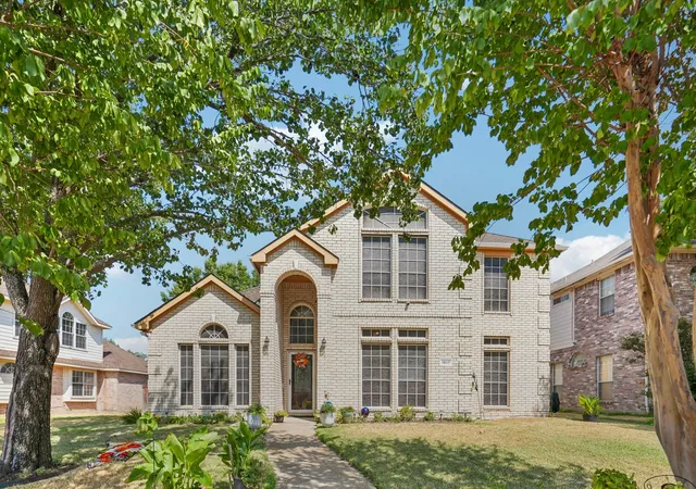 Photo 1 of Single family home for sale at 1517 Mountain Laurel Ln, De Soto, TX 75115 | MLS# 21382151 | Listing updated on 2026-09-18