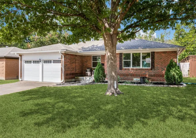Photo 2 of Sale Pending at 2535 Dorrington Dr, Dallas, TX 75228 | MLS# 21372088 | Listing updated on 2026-09-22