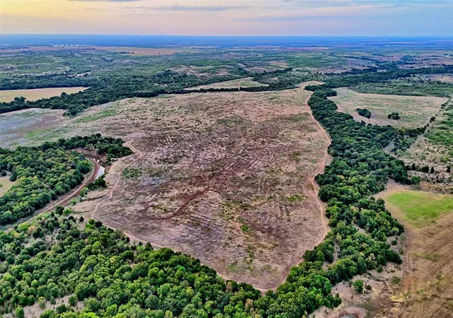 Photo 1 of Land for sale at Tbd Doss Loop, Henrietta, TX 76365 | MLS# 21382299 | Listing updated on 2026-09-11