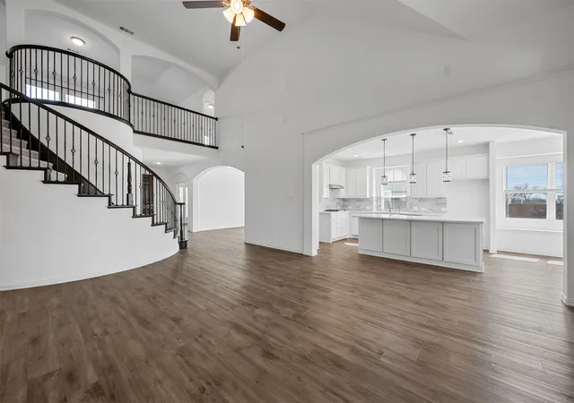 Photo 4 of Single family home for sale at 809 Blue Heron Dr, Forney, TX 75126 | MLS# 21380821 | Listing updated on 2026-09-10