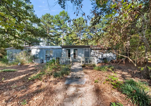 Photo 2 of Manufactured home for sale at 6723 County Rd 4837, Larue, TX 75770 | MLS# 21382254 | Listing updated on 2026-09-10