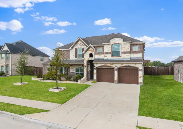 Photo 2 of Single family home for sale at 461 Highbridge Ln, Prosper, TX 75078 | MLS# 21381277 | Listing updated on 2026-09-13