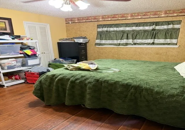 Photo 4 of Sale Pending at 3004 Fls Church Ln, Mesquite, TX 75149 | MLS# 21382349 | Listing updated on 2026-09-14