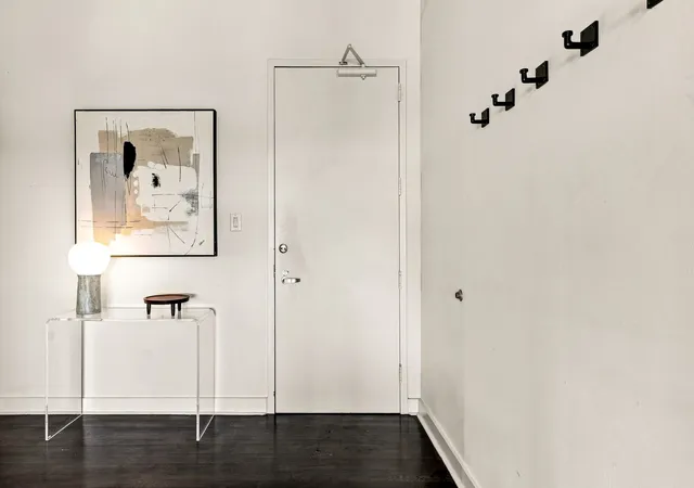 Photo 2 of Condo for sale at 2220 Canton St #409, Dallas, TX 75201 | MLS# 21361948 | Listing updated on 2026-09-12