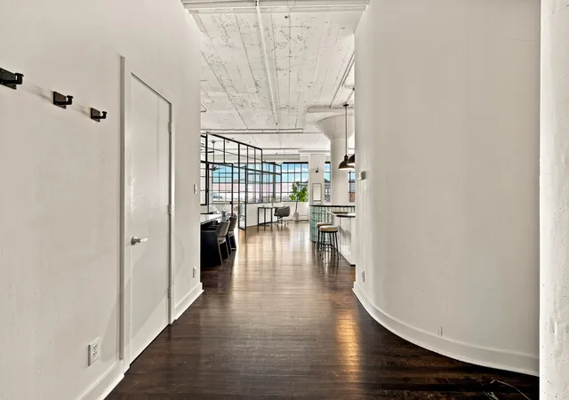 Photo 3 of Condo for sale at 2220 Canton St #409, Dallas, TX 75201 | MLS# 21361948 | Listing updated on 2026-09-12