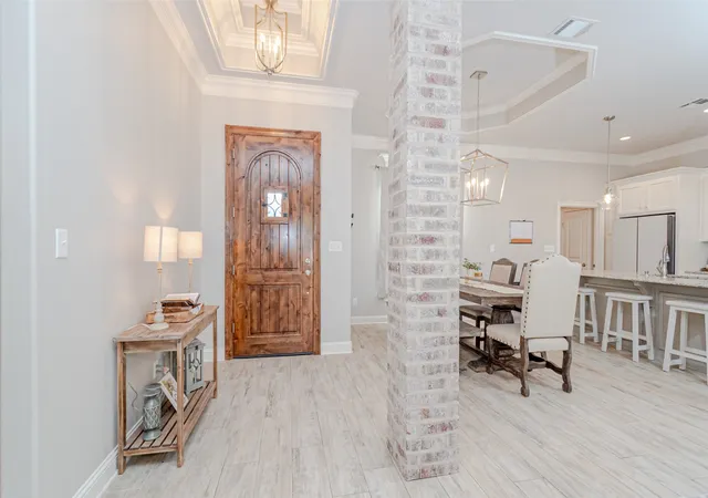 Photo 3 of Single family home for sale at 202 Jamestowne Blvd, Benton, LA 71006 | MLS# 21380371 | Listing updated on 2026-10-04