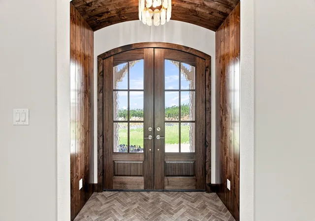 Photo 4 of Single family home for sale at 2061 Preserve Trl, Weatherford, TX 76085 | MLS# 21382365 | Listing updated on 2026-09-10