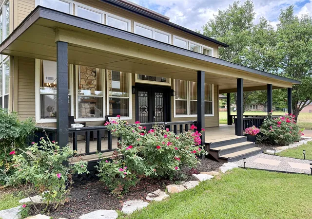 Photo 3 of Single family home for sale at 131 San Felipe Dr, Gun Barrel City, TX 75156 | MLS# 21382361 | Listing updated on 2026-09-14
