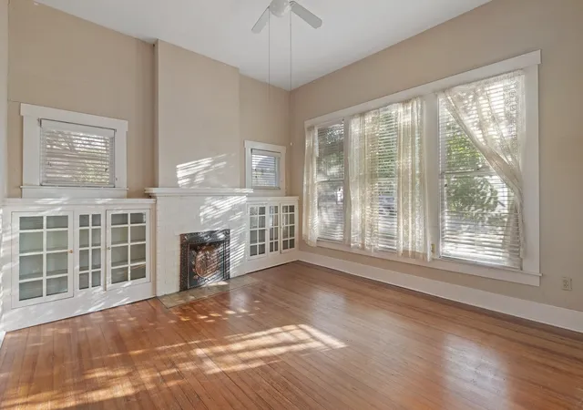 Photo 3 of Single family home for sale at 1313 N Robinson St, Cleburne, TX 76031 | MLS# 21381150 | Listing updated on 2026-09-11