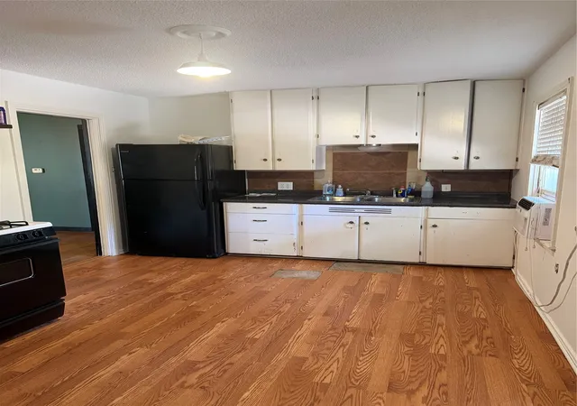 Photo 4 of Single family home for sale at 137 Bowie St, Mc Gregor, TX 76657 | MLS# 21381696 | Listing updated on 2026-09-11