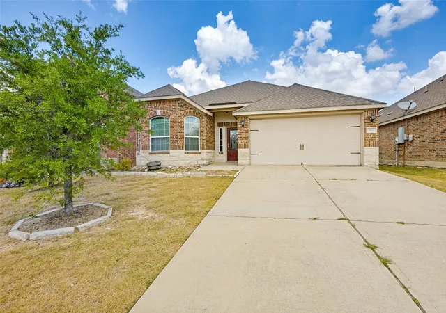 Photo 2 of Single family home for sale at 2132 Mulberry Dr, Anna, TX 75409 | MLS# 21382162 | Listing updated on 2026-09-10