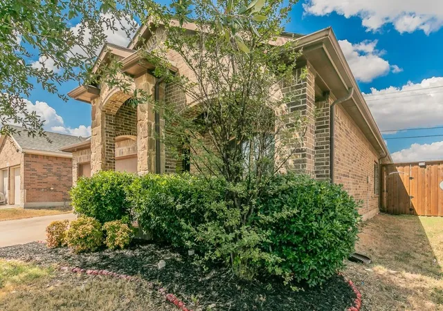 Photo 3 of Single family home for sale at 2840 Candace Dr, Grand Prairie, TX 75051 | MLS# 21382430 | Listing updated on 2026-09-11