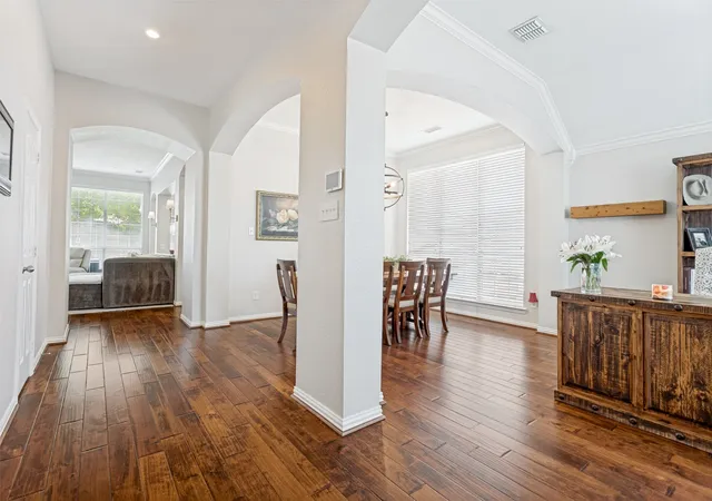 Photo 3 of Single family home for sale at 6119 Laurel Crst Ln, Sachse, TX 75048 | MLS# 21382344 | Listing updated on 2026-09-10