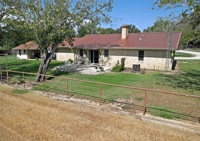 Photo 4 of Single family home for sale at 6105 W Fm 515, Yantis, TX 75497 | MLS# 21381809 | Listing updated on 2026-09-10