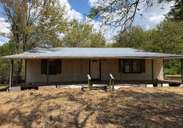 Photo 1 of Single family home for sale at 370 Locust St, Point, TX 75472 | MLS# 21382104 | Listing updated on 2026-09-25