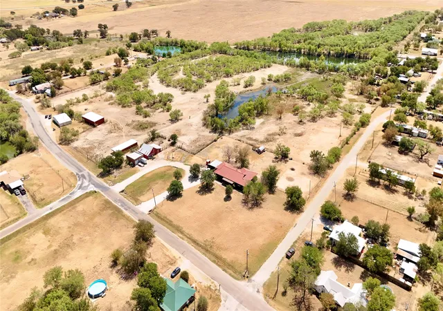 Photo 2 of House for sale at 414 E Walnut St, Strawn, TX 76475 | MLS# 21380640 | Listing updated on 2026-09-10