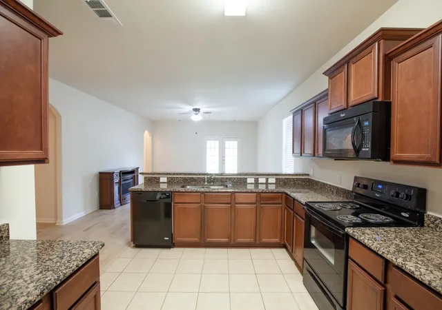 Photo 3 of Sale Pending at 128 Tennyson St, Anna, TX 75409 | MLS# 21382515 | Listing updated on 2026-10-05