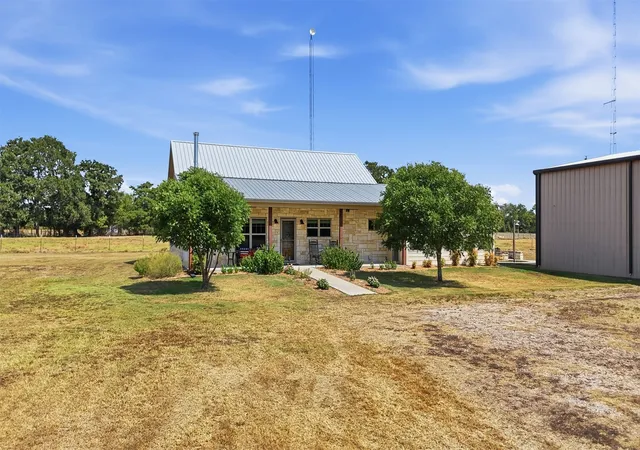 Photo 1 of Single family home for sale at 2109 County Rd 1185, Sulphur Springs, TX 75482 | MLS# 21382182 | Listing updated on 2026-09-11