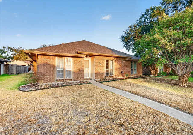 Photo 2 of Single family home for sale at 2102 Glenbrook Meadows Dr, Garland, TX 75040 | MLS# 21382499 | Listing updated on 2026-09-11
