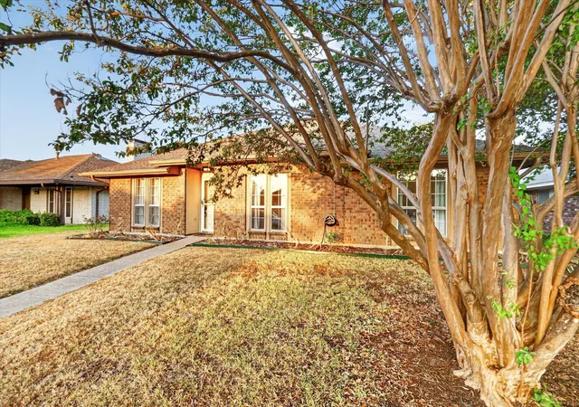 Photo 3 of Single family home for sale at 2102 Glenbrook Meadows Dr, Garland, TX 75040 | MLS# 21382499 | Listing updated on 2026-09-11