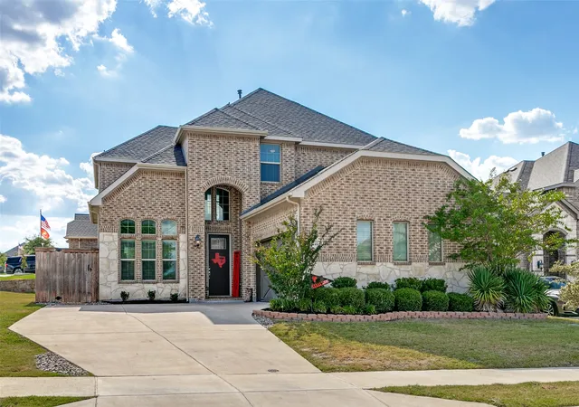 Photo 1 of Single family home for sale at 241 Cross Fox Ln, Aledo, TX 76008 | MLS# 21381236 | Listing updated on 2026-09-25