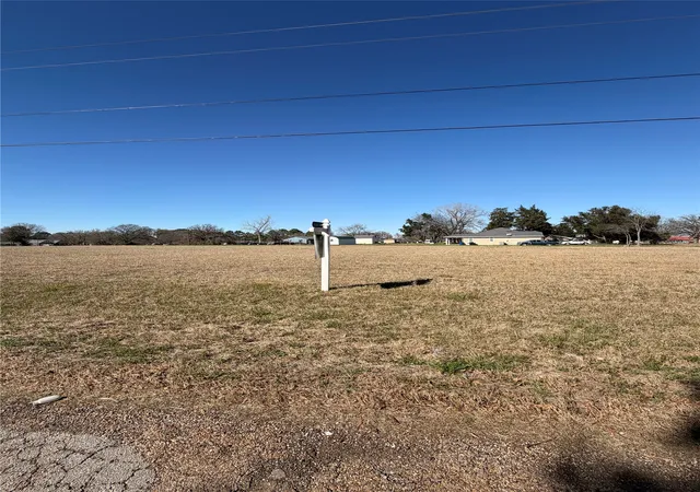 Photo 1 of Land for sale at 19198 Key Ranch Rd, Trinidad, TX 75163 | MLS# 21382426 | Listing updated on 2026-09-10