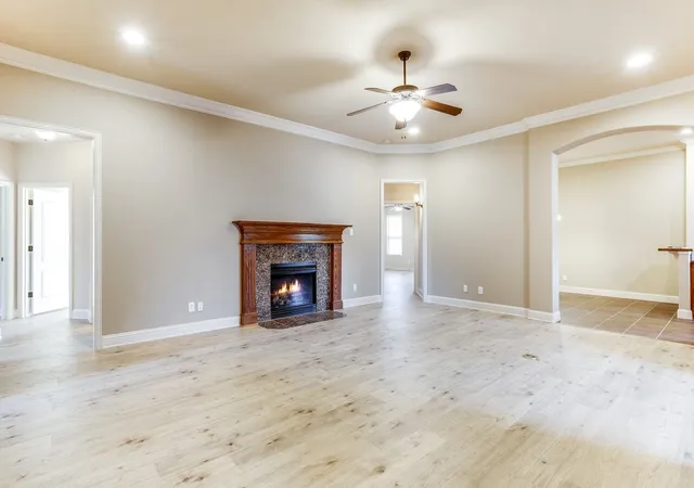 Photo 3 of Single family home for sale at 315 Castle Hl Dr, Burleson, TX 76028 | MLS# 21382552 | Listing updated on 2026-09-16