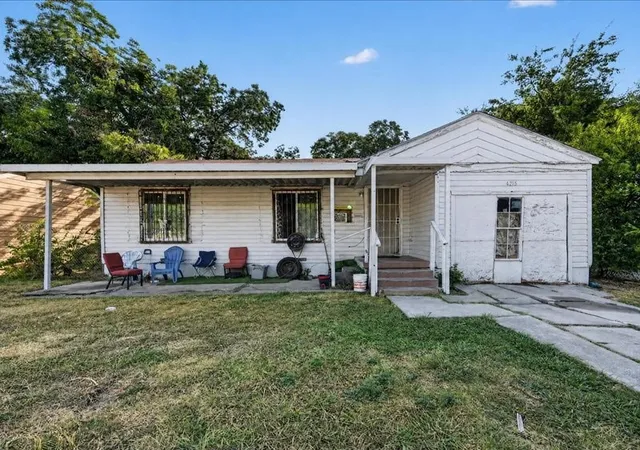 Photo 1 of Single family home for sale at 4215 Cicero St, Dallas, TX 75216 | MLS# 21382575 | Listing updated on 2026-09-11