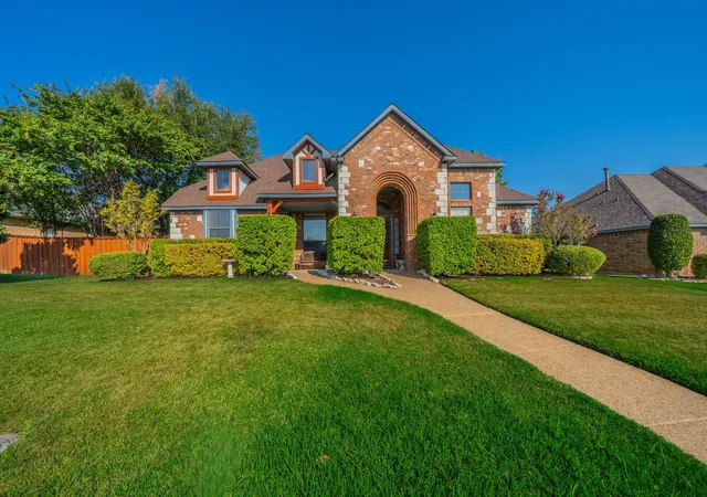 Photo 1 of Single family home for sale at 1309 Heritage Hl Dr, De Soto, TX 75115 | MLS# 21375577 | Listing updated on 2026-09-11