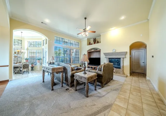 Photo 2 of Single family home for sale at 1309 Heritage Hl Dr, De Soto, TX 75115 | MLS# 21375577 | Listing updated on 2026-09-11